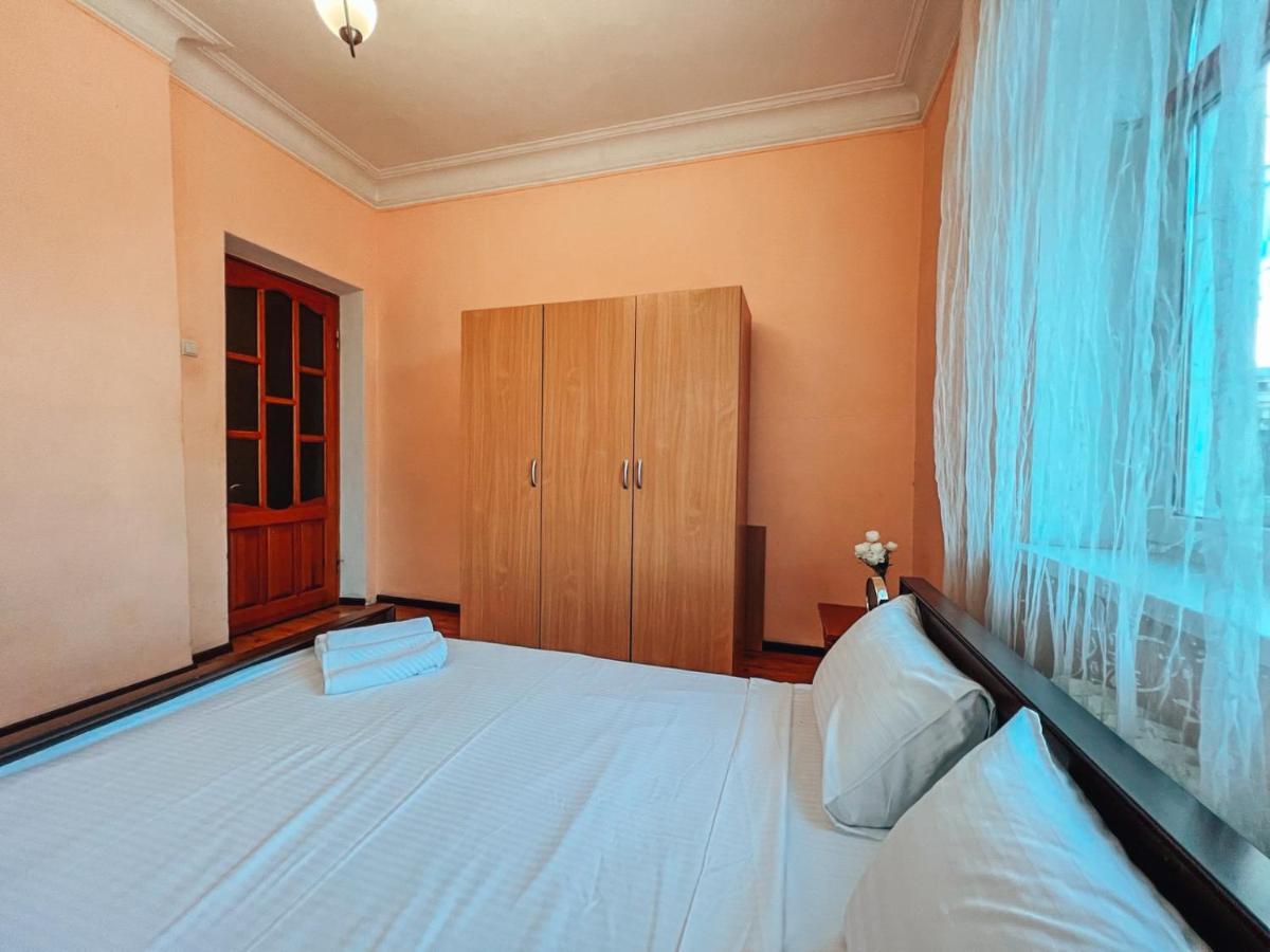 Apartments On Kreshchatik 17 Κίεβο Εξωτερικό φωτογραφία