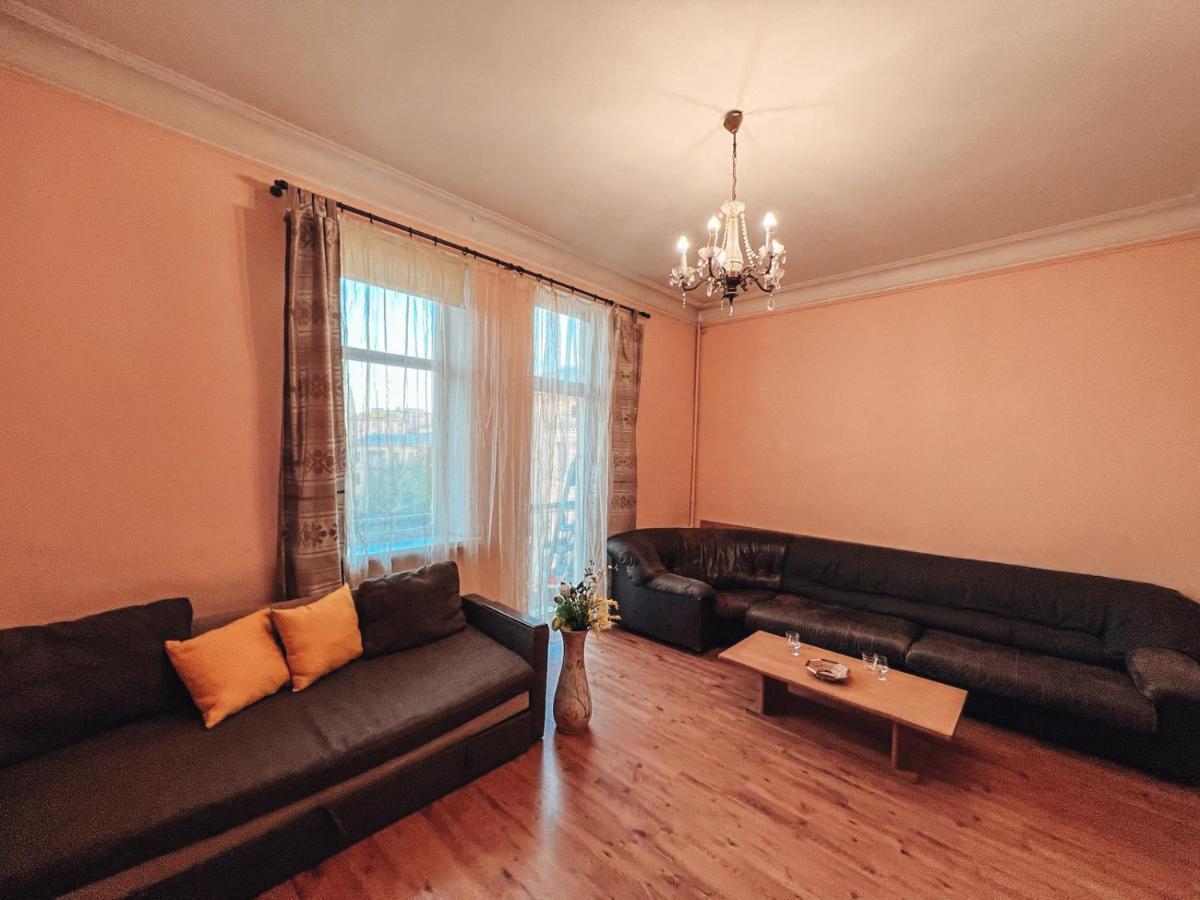 Apartments On Kreshchatik 17 Κίεβο Εξωτερικό φωτογραφία